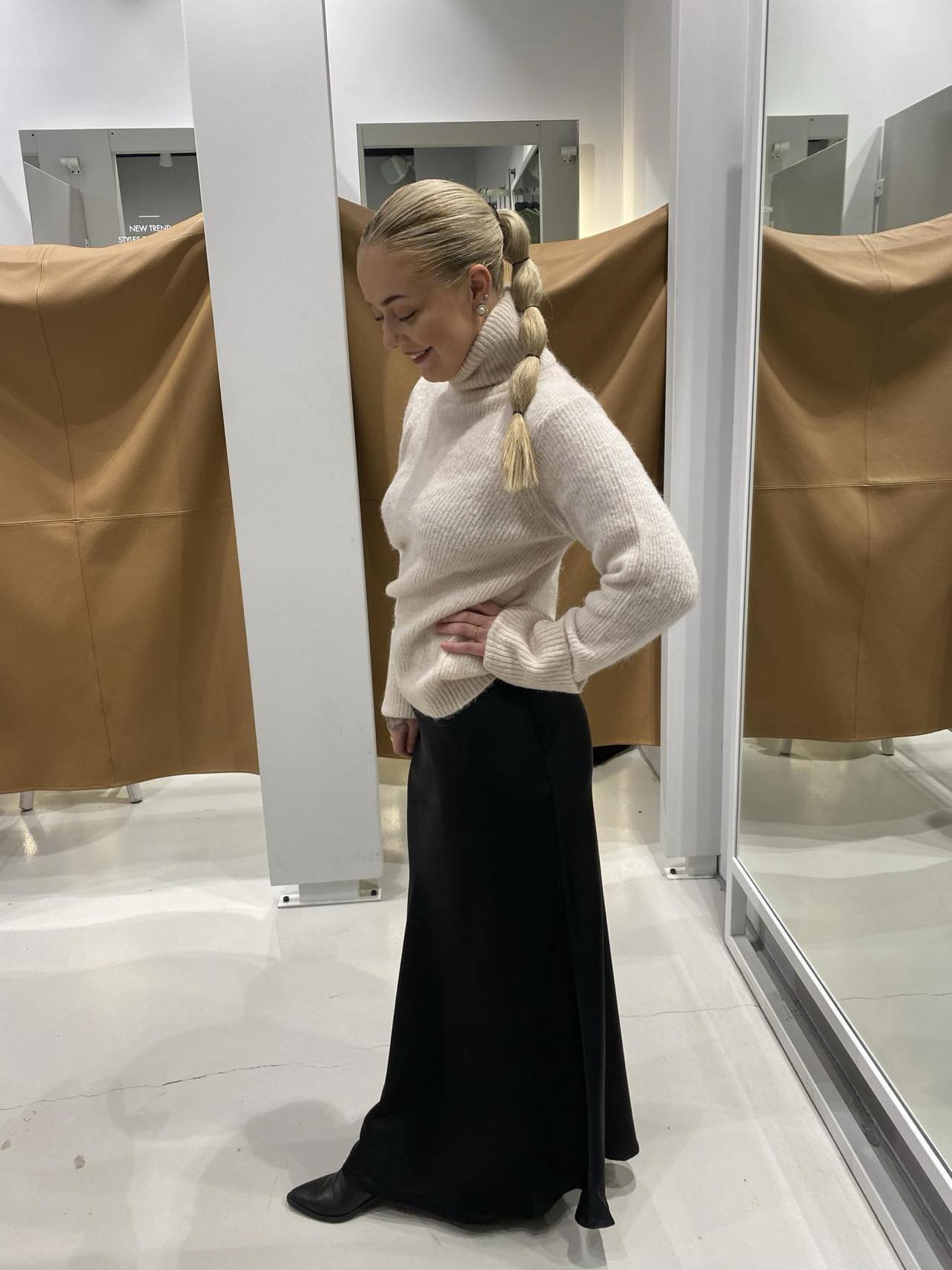 Sia Ras HIgh Neck Strikket Genser - Birch